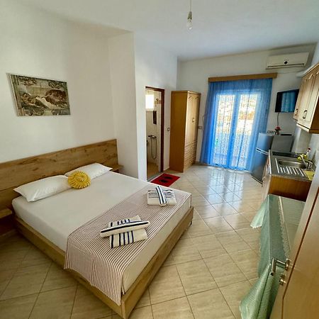 Villa Mihal Apartments Ksamil Exterior photo