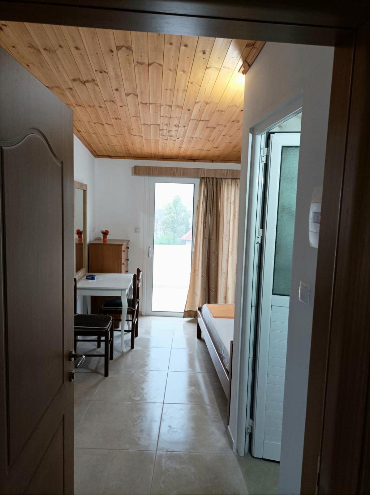 Villa Mihal Apartments Ksamil Exterior photo