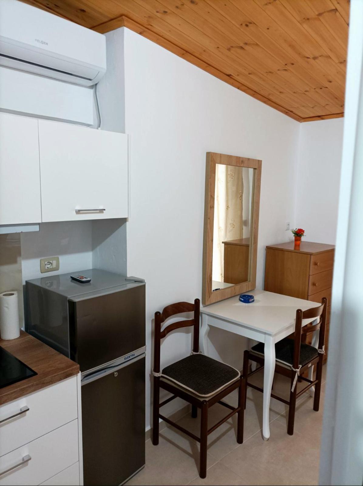 Villa Mihal Apartments Ksamil Exterior photo