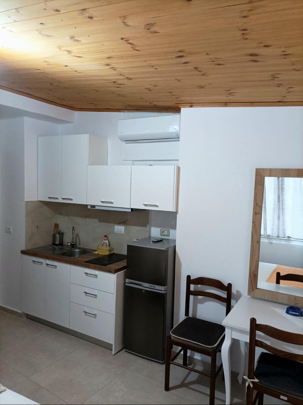 Villa Mihal Apartments Ksamil Exterior photo